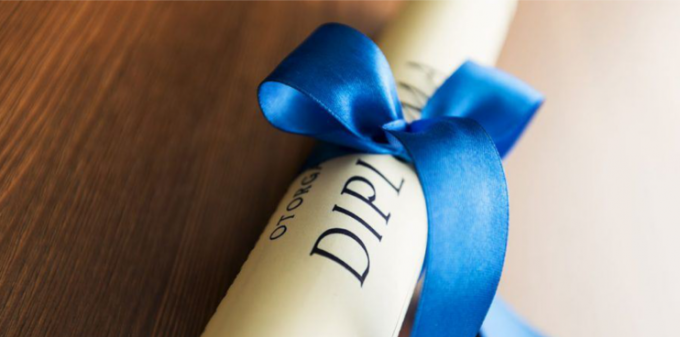 M-DIA_DEL_PROFESIONAL_UNIVERSITARIO_ARGENTINO