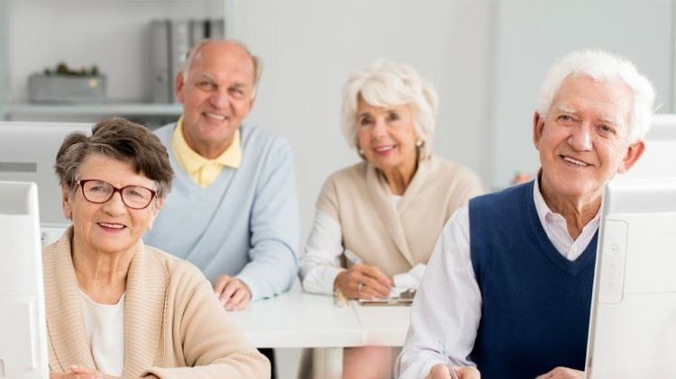 Taller gratuito: Emprender despues de los 50 M-EMPRENDER_A_LOS_50_1